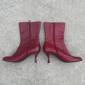 Tommy Hilfiger vintage burgundy leather ankle boots with tampered heel